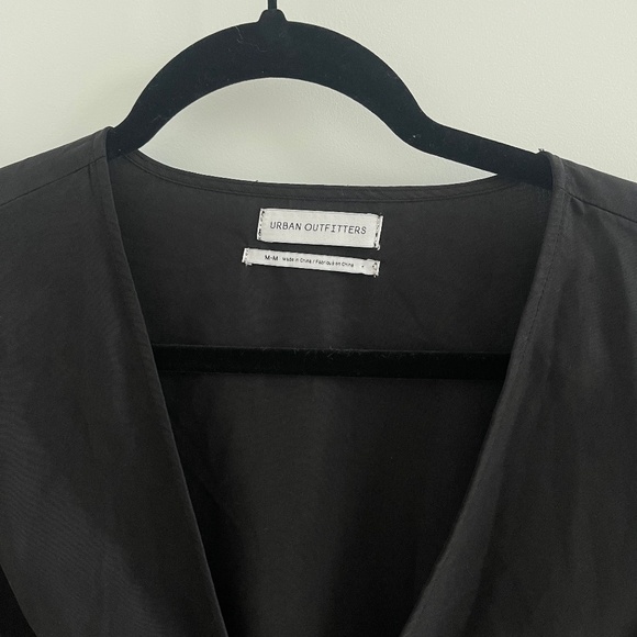 Urban Outfitters Tie top - Picture 3 of 4